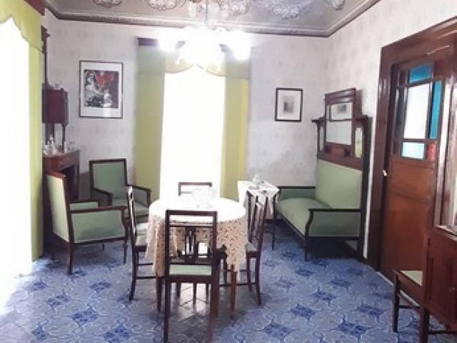 Palazzo in vendita a Carini, Sicilia