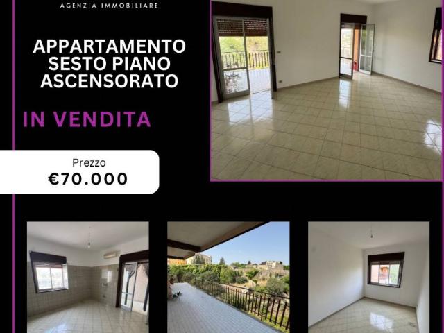 Palazzo in vendita a Carlentini, Sicilia