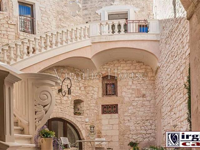 Palazzo in vendita a Puglia, Brindisi