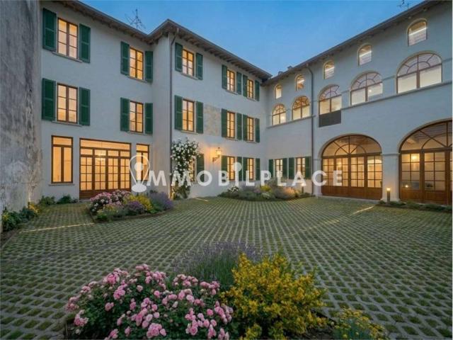 Palazzo in vendita a Carpenedolo, Lombardia