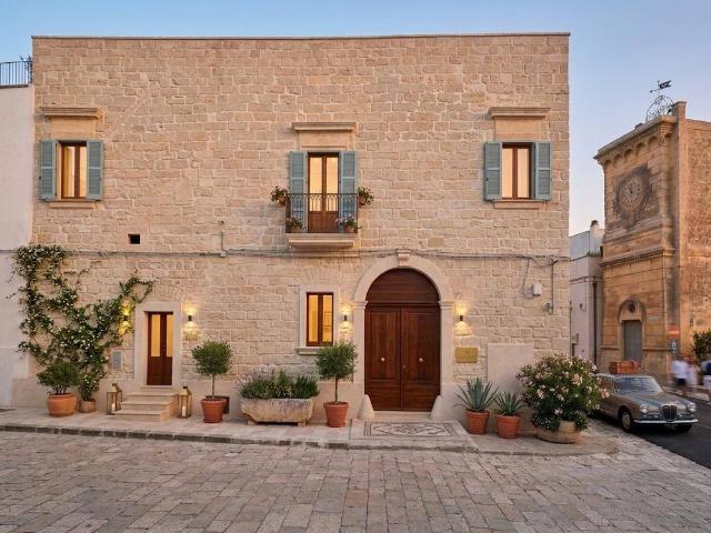 Palazzo in vendita a Serrano, Carpignano Salentino