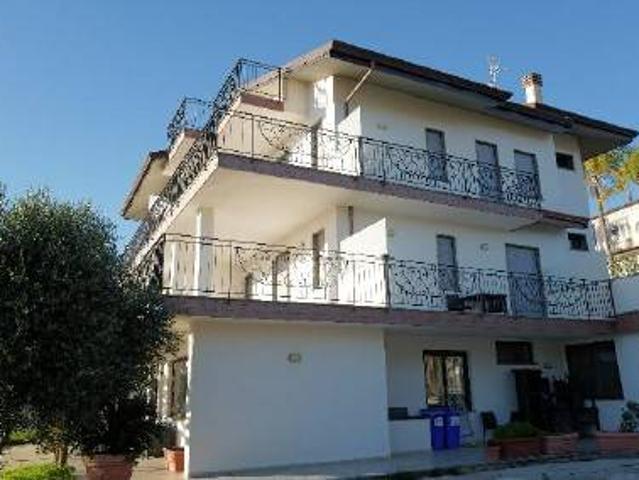 Palazzo in vendita a Casal Velino Marina, Campania