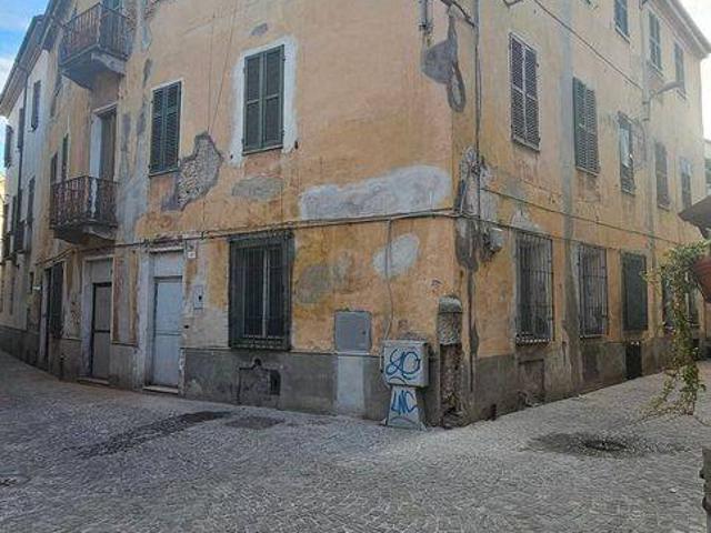 Palazzo in vendita a Oltreponte, Piemonte