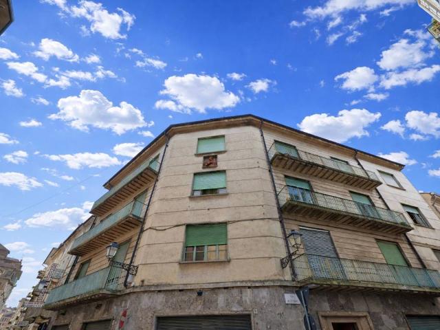 Palazzo in vendita a Oltreponte, Piemonte