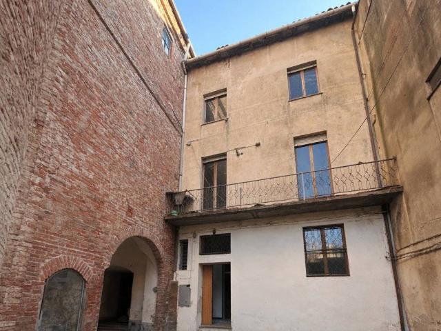 Palazzo in vendita a Oltreponte, Piemonte