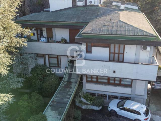 Palazzo in vendita a Unione dei comuni Valli del Reno, Lavino e Samoggia, Casalecchio Di Reno