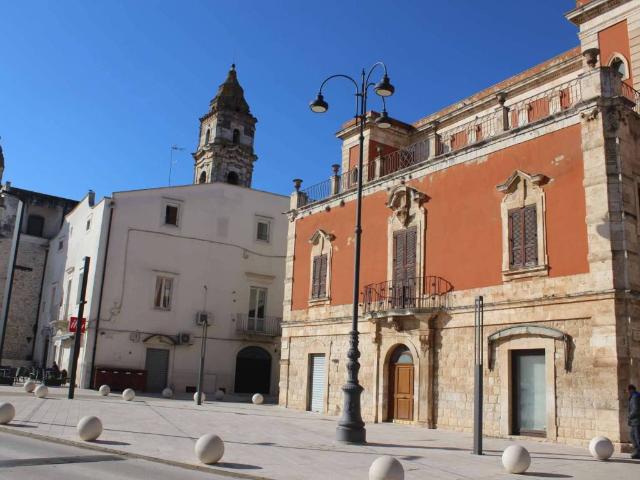 Palazzo in vendita a Puglia, Bari