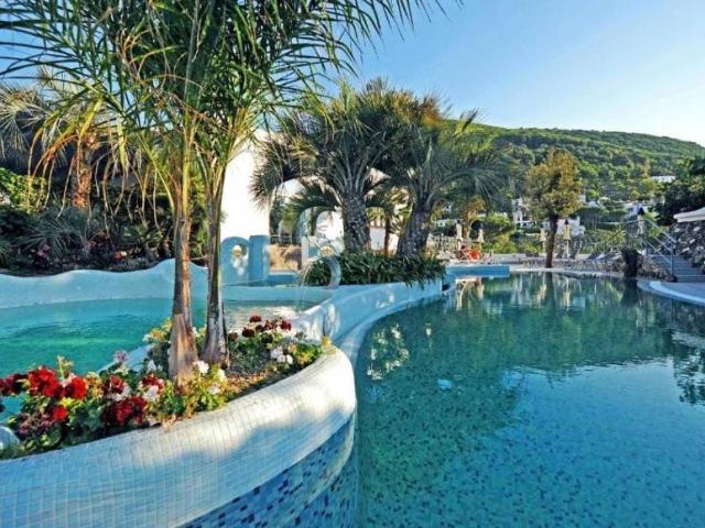 Palazzo in vendita a Casamicciola Terme, Napoli