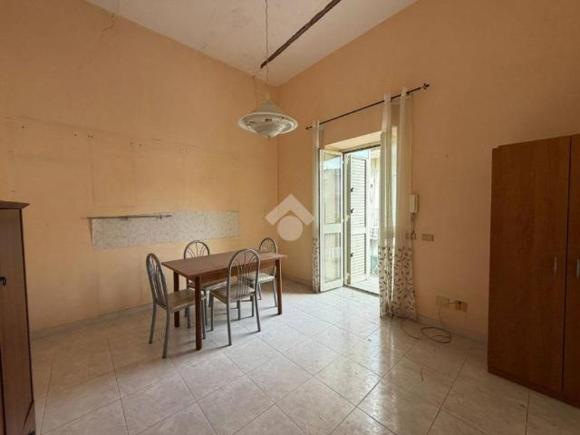 Palazzo in vendita a Casandrino, Campania