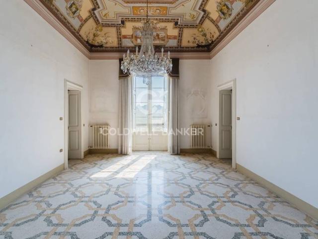 Palazzo in vendita a Puglia, Lecce