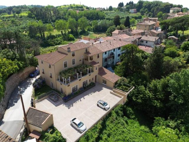 Palazzo in vendita a Casciana Terme Lari, Perignano