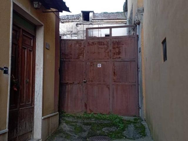 Palazzo in vendita a Caserta