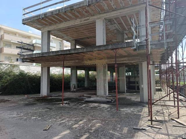 Palazzo in vendita a Petrarelle, Caserta