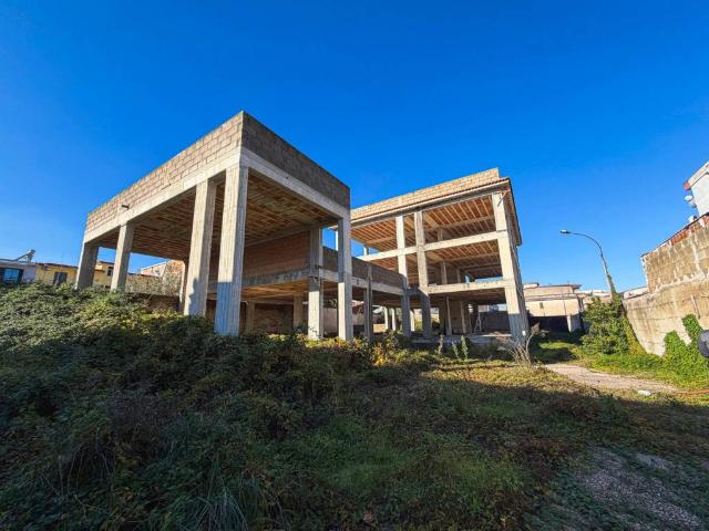 Palazzo in vendita a Casoria, Napoli