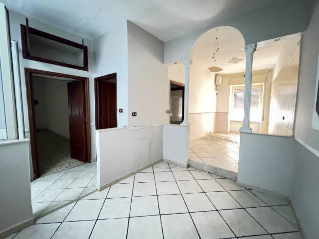 Palazzo in vendita a Casoria, Napoli