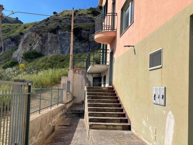 Palazzo in vendita a Rione Figurella, Cassano all'Ionio