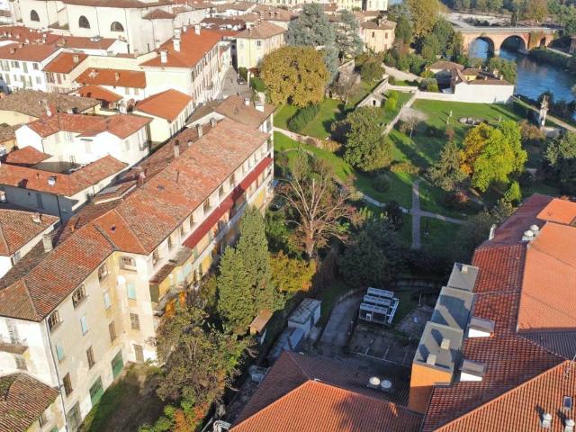 Palazzo in vendita a Cassano D'adda, Lombardia