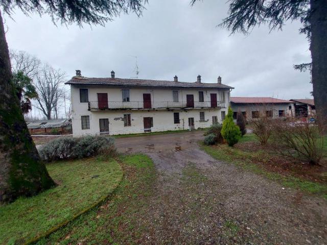 Palazzo in vendita a Boschirolo, Cassano Magnago