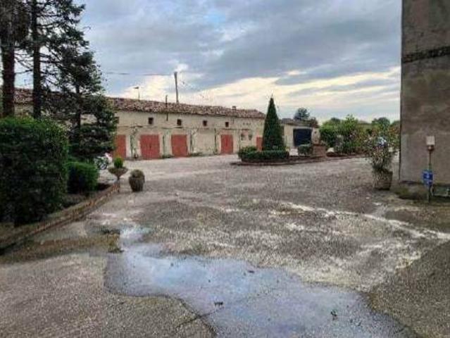 Palazzo in vendita a Castagnaro, Verona