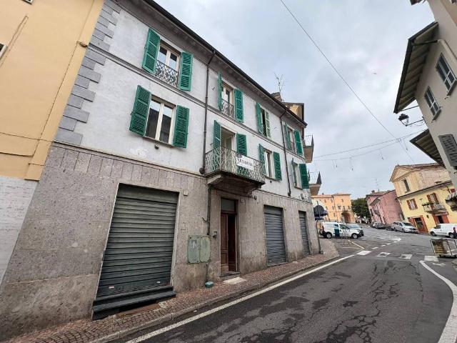 Palazzo in vendita a Casteggio, Lombardia