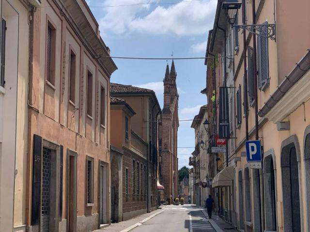 Palazzo in vendita a Castel San Giovanni, Reggio Emilia