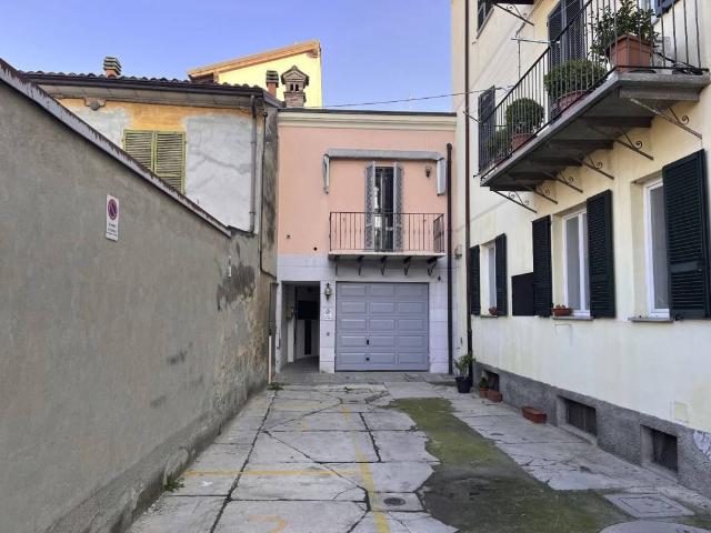 Palazzo in vendita a Castel San Giovanni, Reggio Emilia