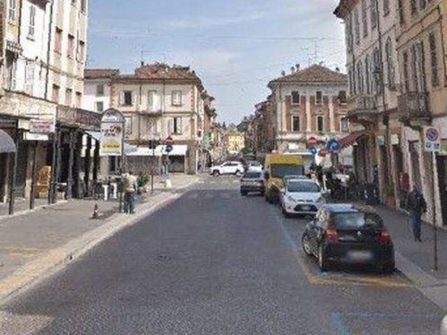 Palazzo in vendita a Castel San Giovanni, Reggio Emilia