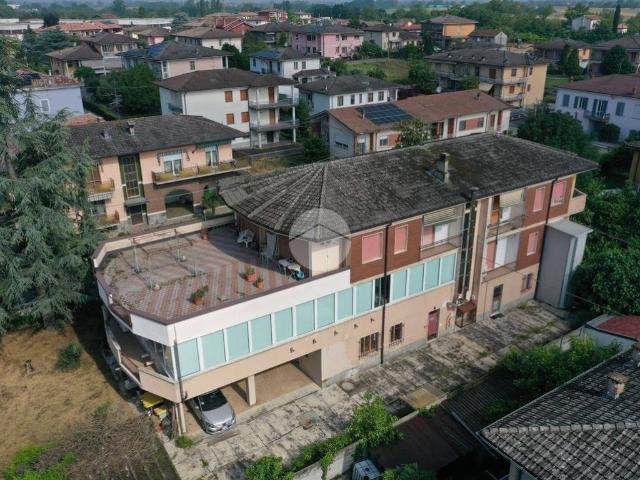 Palazzo in vendita a Castel San Giovanni, Reggio Emilia