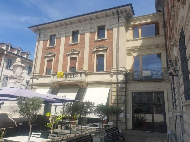Palazzo in vendita a Castel San Giovanni, Reggio Emilia