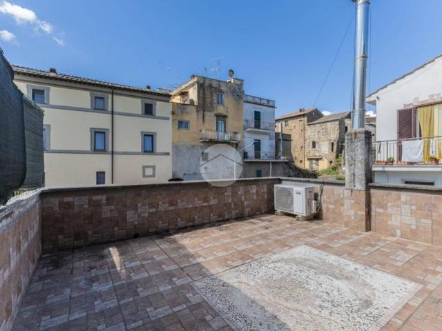 Palazzo in vendita a Castel Sant'elia, Lazio