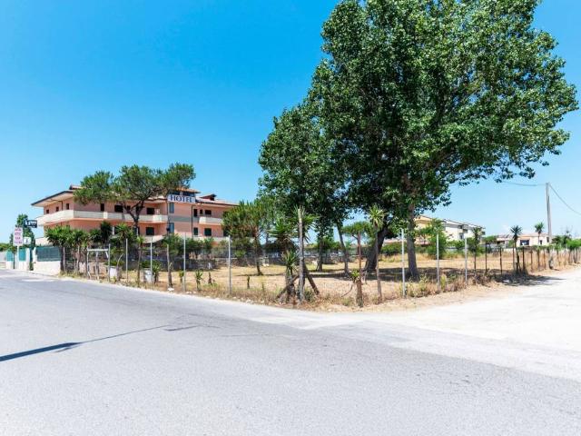 Palazzo in vendita a Ischitella Lido, Castel Volturno