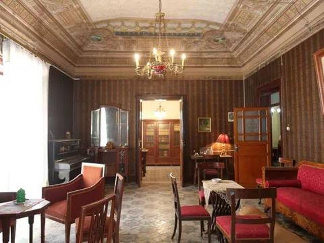 Palazzo in vendita a Casteldaccia, Sicilia