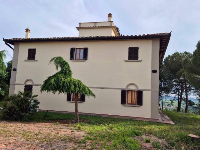 Palazzo in vendita a Unione dei Comuni Circondario dell'Empolese Valdelsa, Castelfiorentino