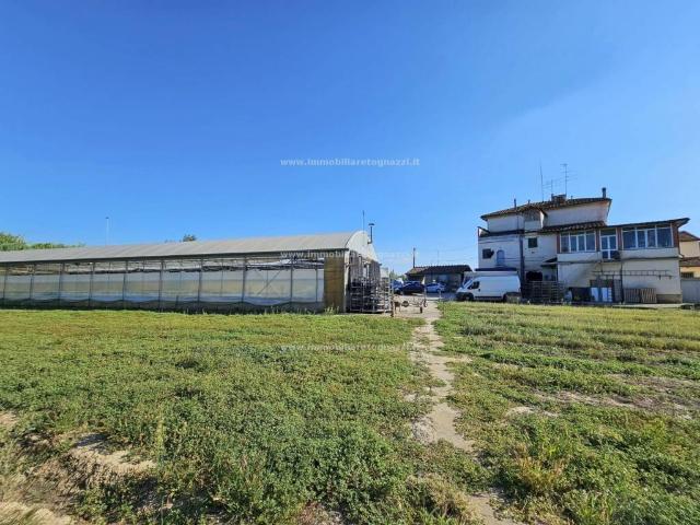 Palazzo in vendita a Unione dei Comuni Circondario dell'Empolese Valdelsa, Castelfiorentino