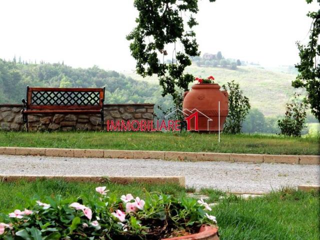 Palazzo in vendita a Unione dei Comuni Circondario dell'Empolese Valdelsa, Castelfiorentino