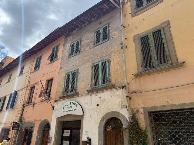 Palazzo in vendita a Castelfranco Di Sotto, Toscana