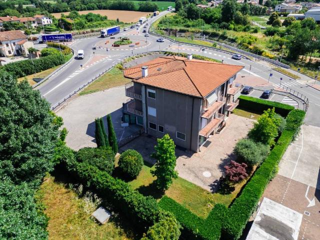 Palazzo in vendita a Castelfranco Veneto, Veneto
