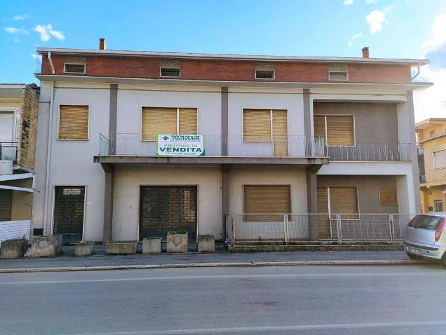 Palazzo in vendita a Castellalto, Abruzzo