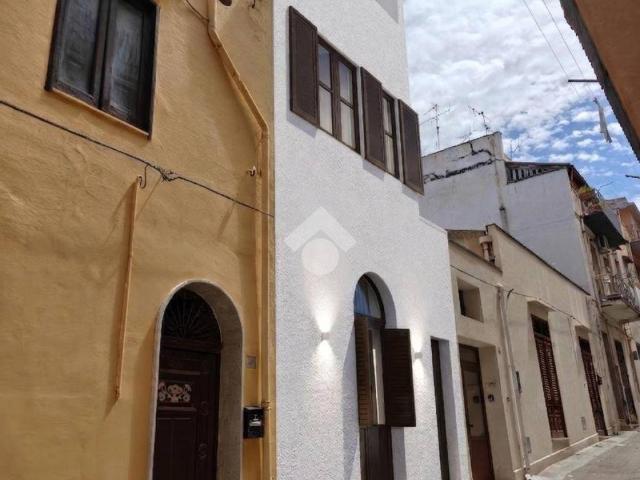 Palazzo in vendita a Castellammare Del Golfo, Sicilia