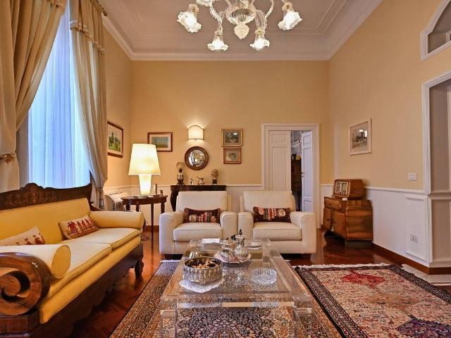 Palazzo in vendita a Puglia, Bari