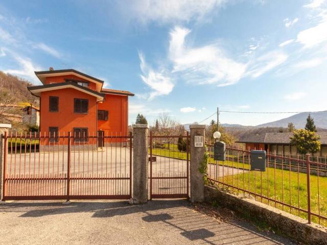 Palazzo in vendita a Comunità Montana Valli del Verbano, Castello Cabiaglio