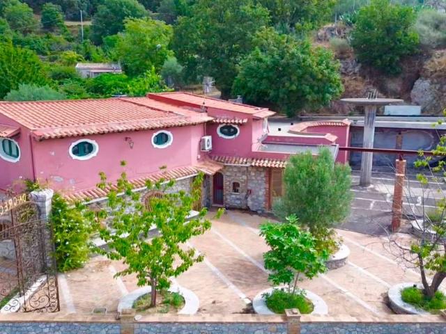 Palazzo in vendita a Castelmola, Sicilia