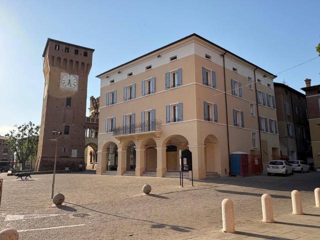 Palazzo in vendita a Unione di comuni Terre di Castelli, Castelnuovo Rangone