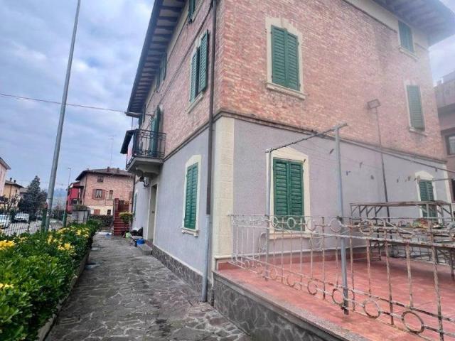 Palazzo in vendita a Unione di comuni Terre di Castelli, Castelvetro Di Modena