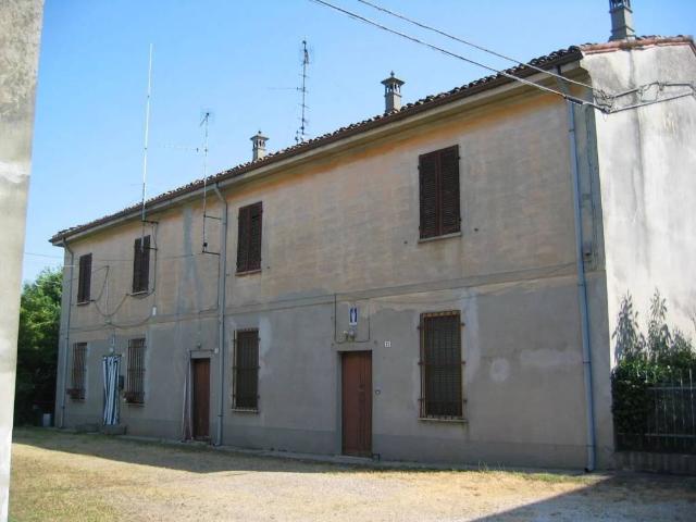 Palazzo in vendita a Casenuove, Castelvetro Piacentino