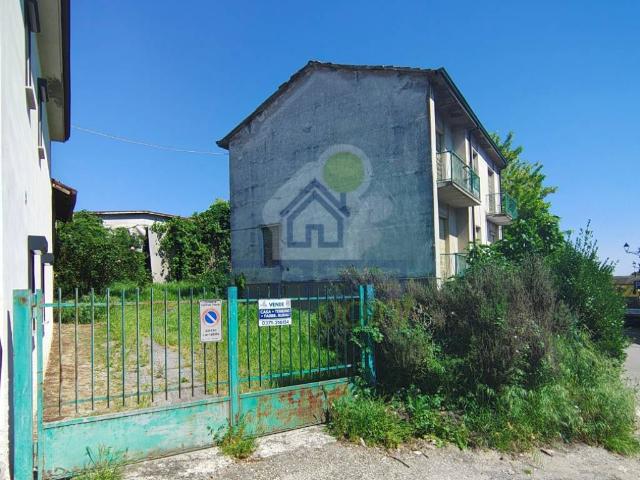 Palazzo in vendita a Castiraga Vidardo, Lombardia