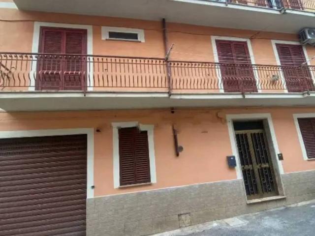 Palazzo in vendita a Calabria, Cosenza