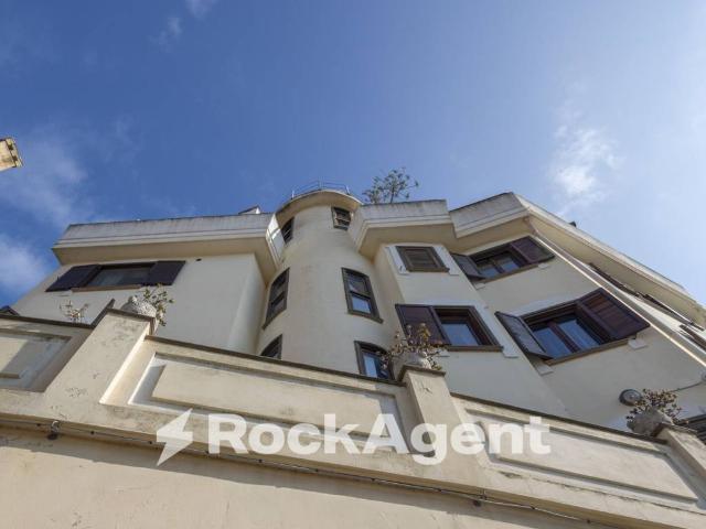 Palazzo in vendita a Dulcino, Calabria