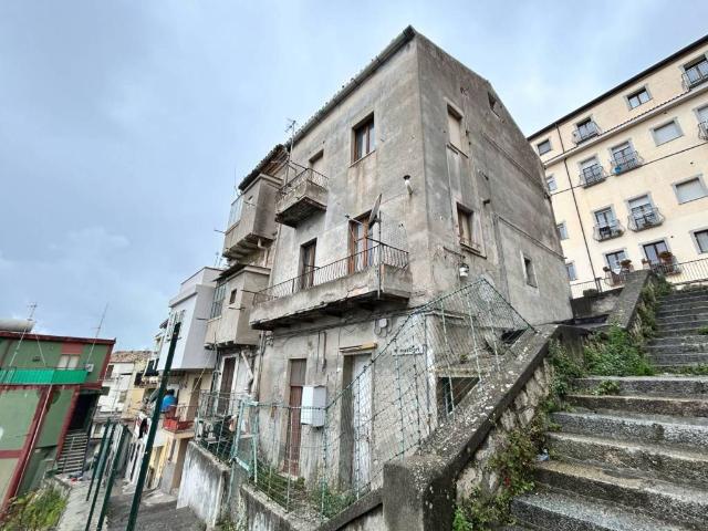 Palazzo in vendita a Dulcino, Calabria