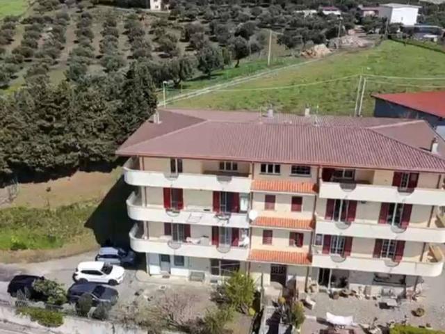 Palazzo in vendita a Dulcino, Calabria